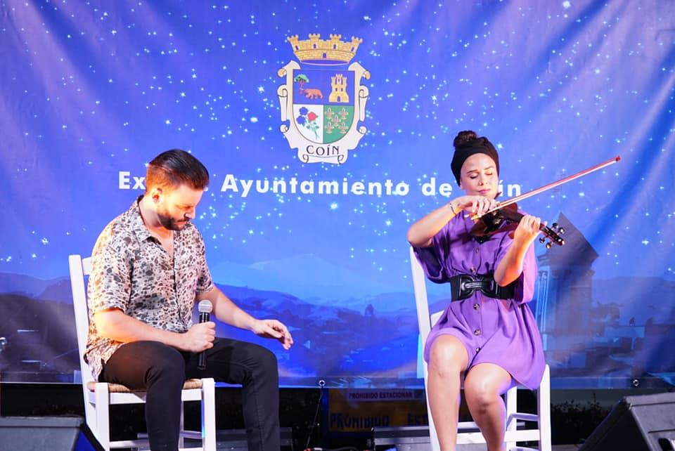 AGUSTIN Y PAULA