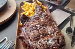 CAFETERÍA-RESTAURANTE J&S 